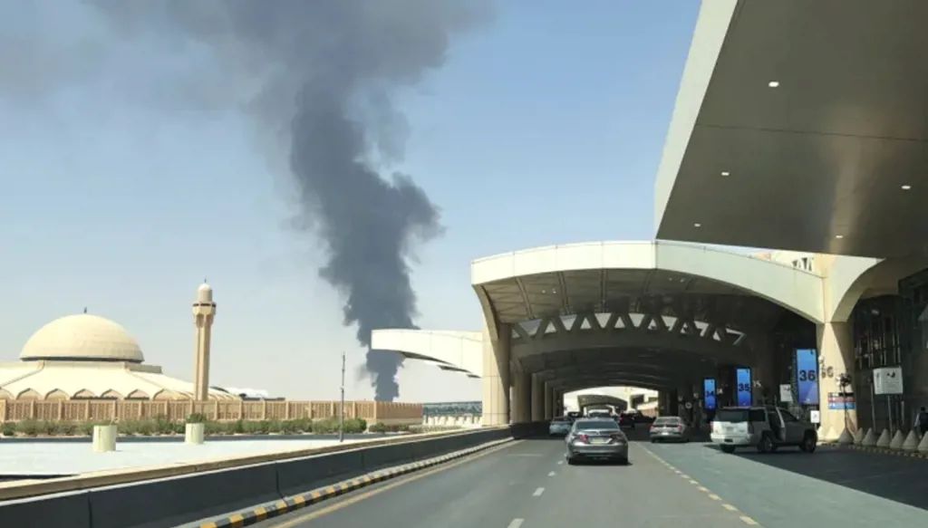 تفاصيل الهجوم الجديد على مطار الرياض