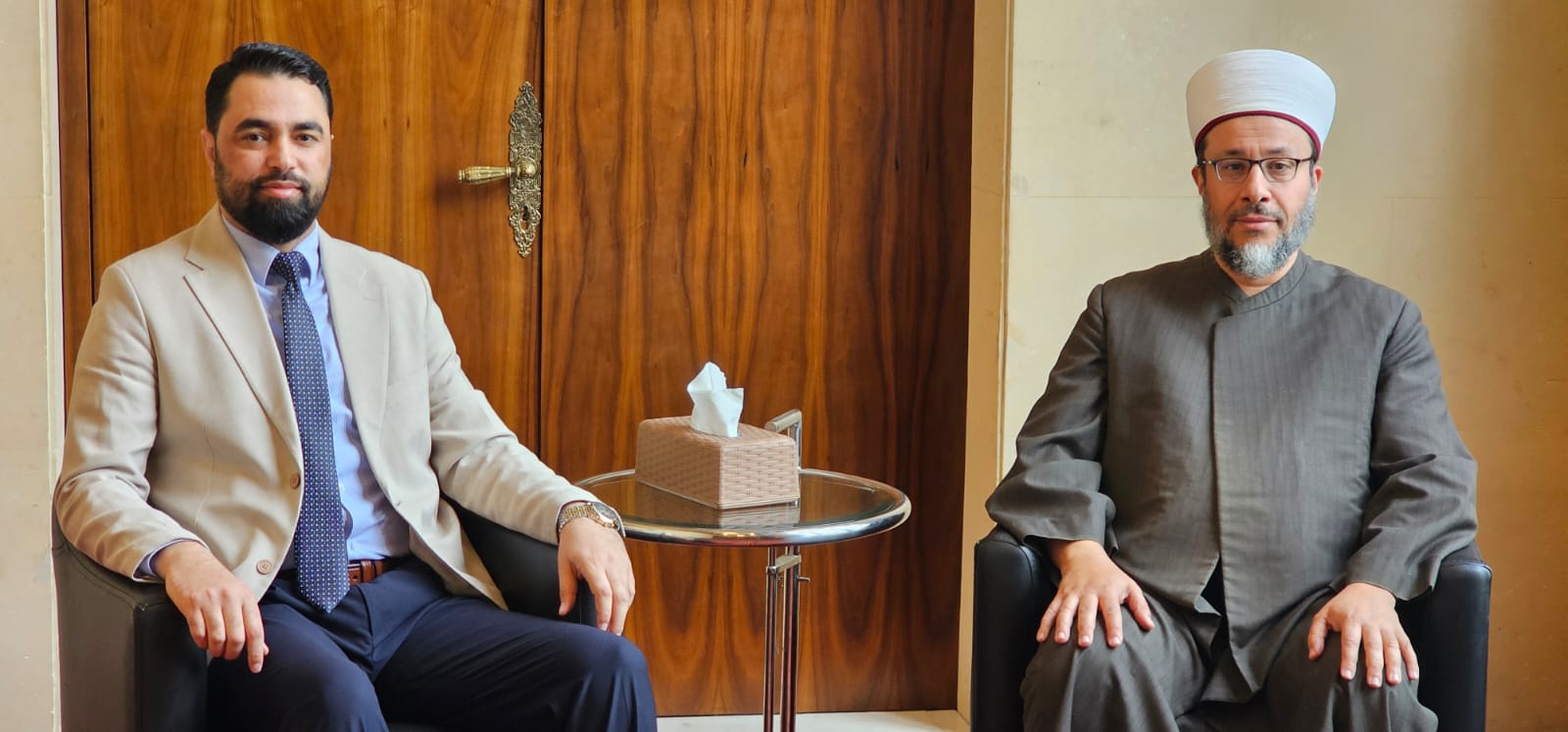 أمين الفتوى استقبل الهزاع