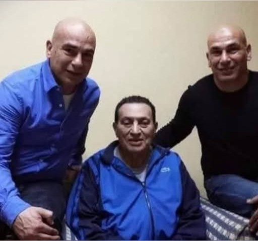 حسني مبارك وحسام حسن