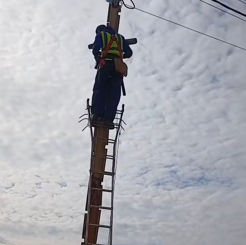 كاميرات المراقبة تعود إلى سور مطار الحريري