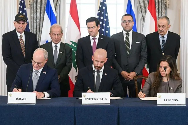 تيار سياسي يوضح موقفه؟