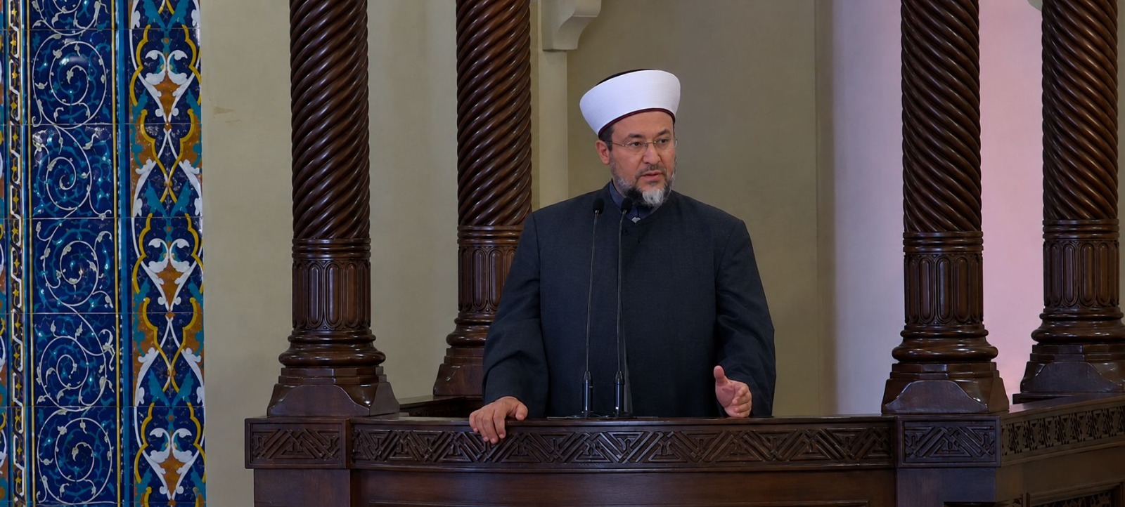 أمين الفتوى: ما يصيب بلاد الحرمين يصيب الأمة