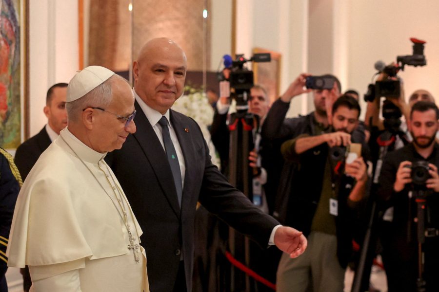 القصر والاعلاميون 