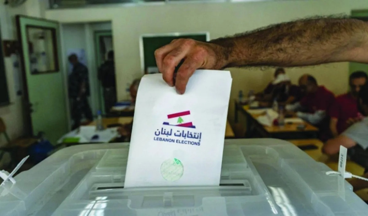 الماكينات الانتخابية تشغل محركاتها