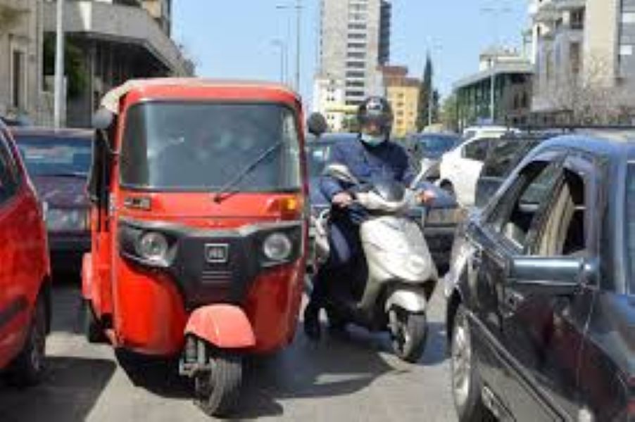حملة على الدراجات النارية في بيروت