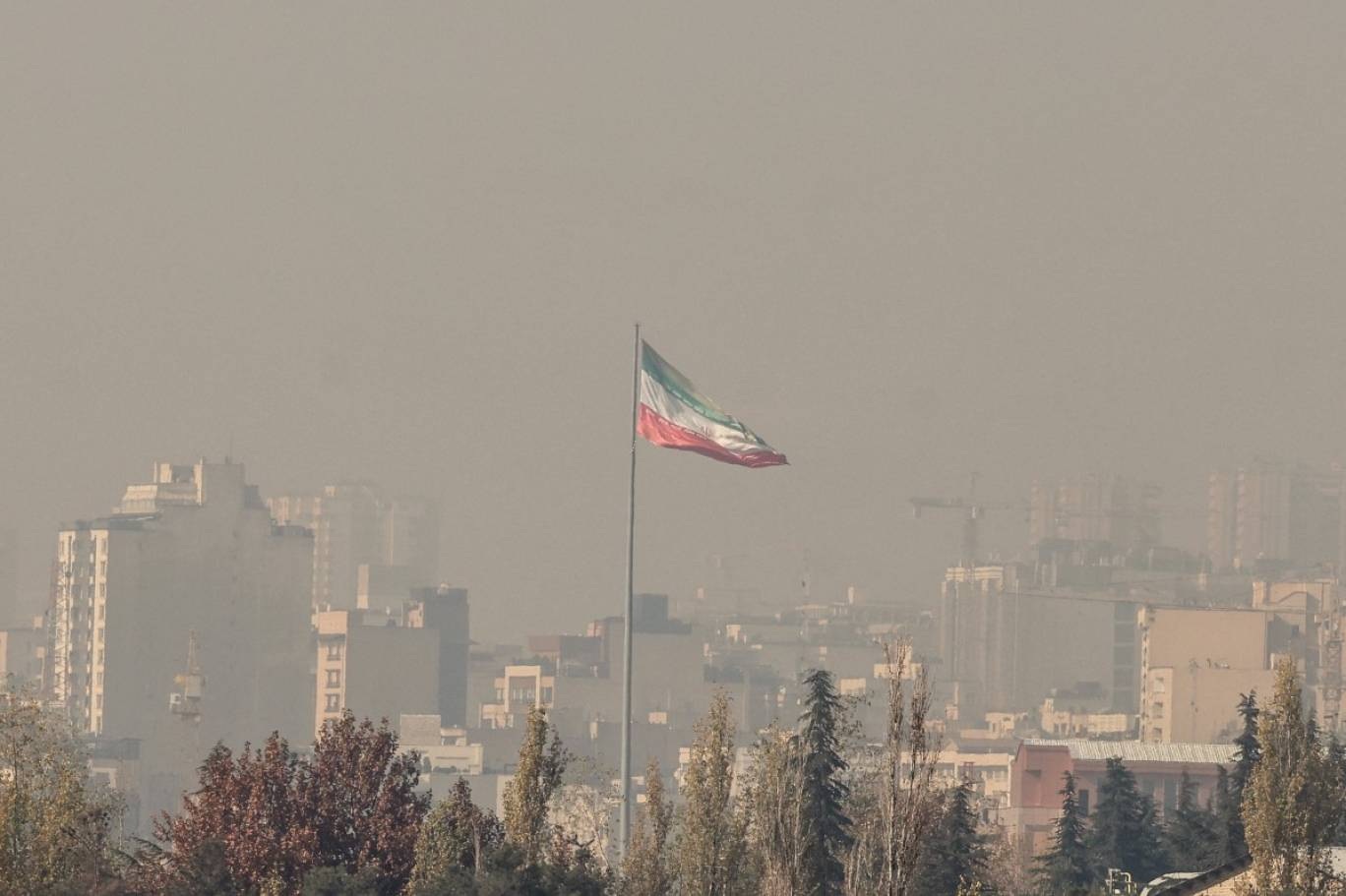 إيران اليوم بلا عقل ولا حكمة!