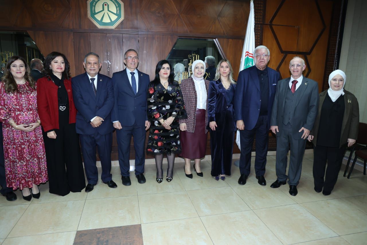 تهانٍ مقاصدية في مقرّ الخريجين