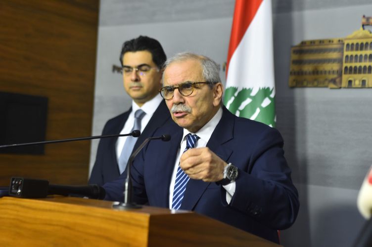 يلي ضرب ضرب ويلي هرب هرب